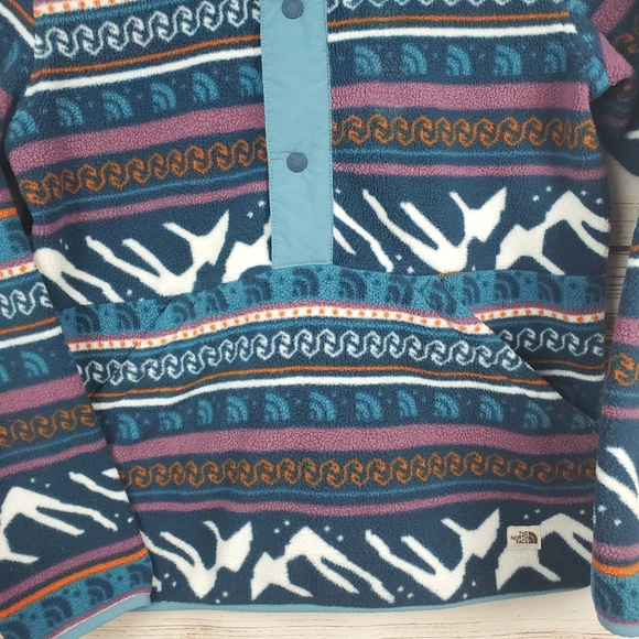 The North Face Mens Small Printed Carbondale 1/4 Snap Hooded Fleece Pullover - Picture 4 of 14